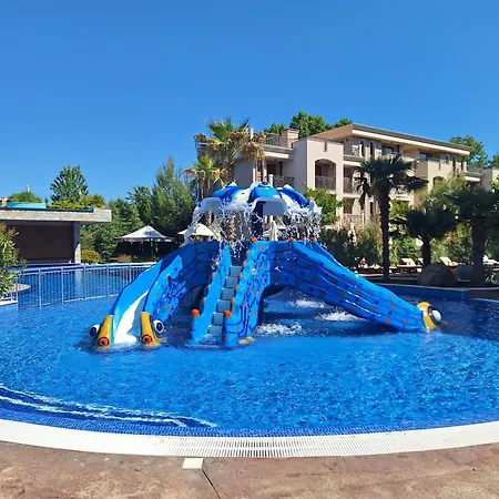 3 With Poolview In Cascadas Sunny Beach