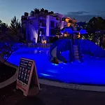 3 With Poolview In Cascadas Napospart